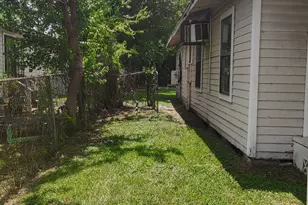 242 Bolden St, Houston, TX 77029 - Photo 20