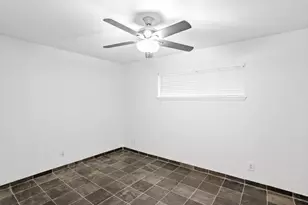 3602 Garrott Street St, Houston, TX 77006 - Photo 10