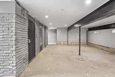3602 Garrott Street Street #8, Houston, TX 77006 - Photo 16