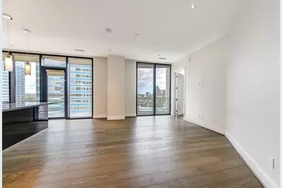 1409 Post Oak Boulevard #1003, Houston, TX 77056 - Photo 4