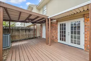 1428 Silverpines Rd, Houston, TX 77062 - Photo 16