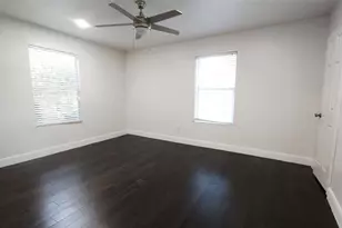 5231 Lyndhurst Dr, Houston, TX 77033 - Photo 10