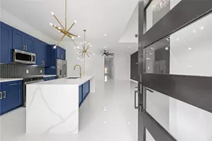 7710 Sharondale Dr, Houston, TX 77033 - Photo 12