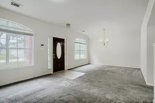 548 Small Cedar Dr, League City, TX 77573 - Photo 8