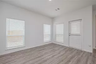 481 Long Br Dr, Dayton, TX 77535 - Photo 10