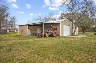 19645 Nordt Rd, Damon, TX 77430 - Photo 28