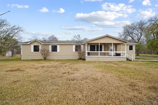 19645 Nordt Rd, Damon, TX 77430 - Photo 4