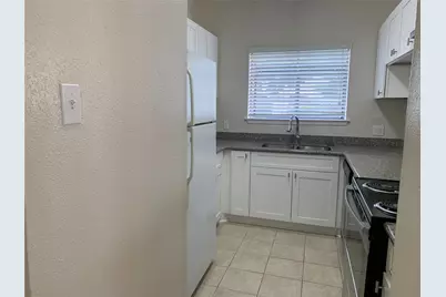 2710 Grants Lake Boulevard #C9, Sugar Land, TX 77479 - Photo 6