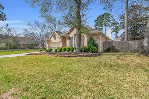 15 E Royal Mews, Conroe, TX 77384 - Photo 4