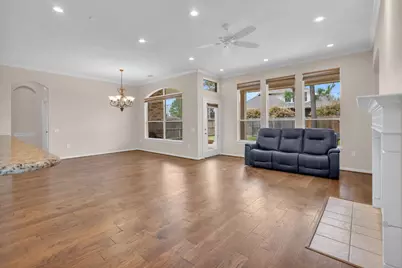 15 E Royal Mews, Conroe, TX 77384 - Photo 12