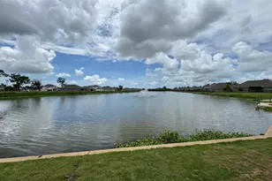 122 Water Grass Trl, Clute, TX 77531 - Photo 34