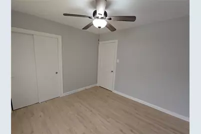 2705 S Crockett Street, La Marque, TX 77568 - Photo 10