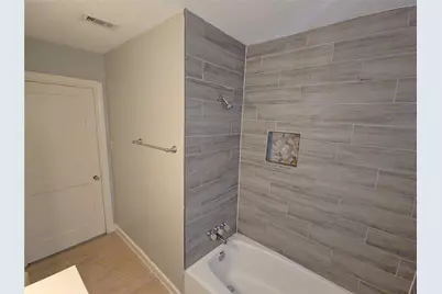 2705 S Crockett Street, La Marque, TX 77568 - Photo 18