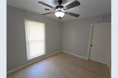 2705 S Crockett Street, La Marque, TX 77568 - Photo 6