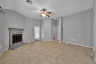 2407 Garden Shadow Dr, Conroe, TX 77384 - Photo 10