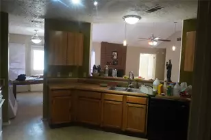 7014 Lost Thicket Dr, Houston, TX 77085 - Photo 16