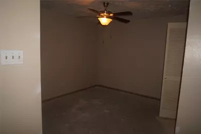 7014 Lost Thicket Drive, Houston, TX 77085 - Photo 10