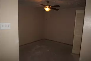 7014 Lost Thicket Dr, Houston, TX 77085 - Photo 10