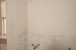 7014 Lost Thicket Dr, Houston, TX 77085 - Photo 22