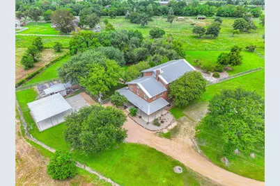 7765 Pigeon, Hitchcock, TX 77563 - Photo 8