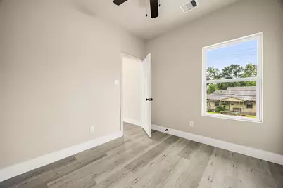 5420 Lynnfield Street #A/B, Houston, TX 77028 - Photo 18