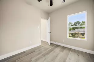 5420 Lynnfield St, Houston, TX 77028 - Photo 18
