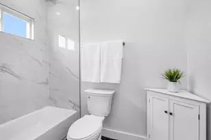 8214 Cowart St, Houston, TX 77029 - Photo 26
