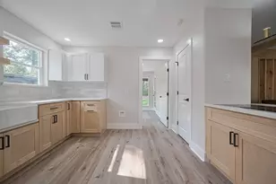3 Roserush Ct, The Woodlands, TX 77380 - Photo 16