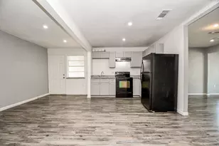 8308 John St, Houston, TX 77012 - Photo 8