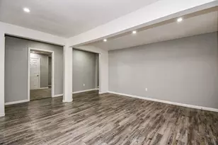 8308 John St, Houston, TX 77012 - Photo 10