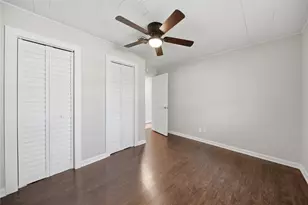 1702 Rampart St, Columbus, TX 78934 - Photo 8