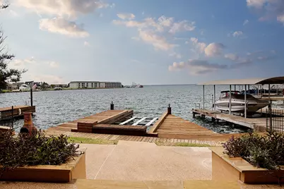 7159 Kingston Cove Lane, Willis, TX 77318 - Photo 2