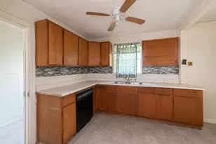 7222 Bywood St, Houston, TX 77028 - Photo 4