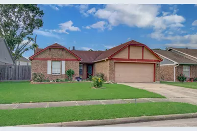 10829 E Linwood Drive, La Porte, TX 77571 - Photo 4