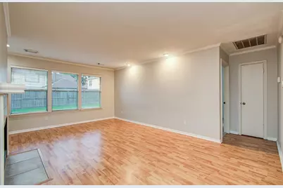 10829 E Linwood Drive, La Porte, TX 77571 - Photo 12