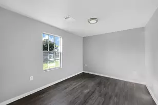 6910 Kassarine Pass, Houston, TX 77033 - Photo 8