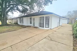 210 Brigadoon Ln, Friendswood, TX 77546 - Photo 18