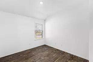 16016 Birch Bay Ln, Conroe, TX 77384 - Photo 6