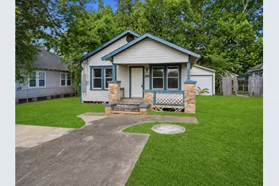 202 S Magnolia Street, Highlands, TX 77562 - Photo 2