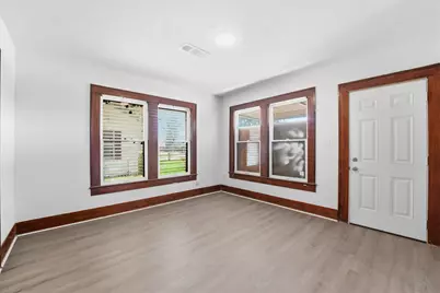 202 S Magnolia Street, Highlands, TX 77562 - Photo 22