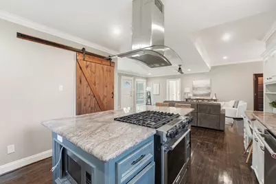 1008 Lawndale Avenue, Brenham, TX 77833 - Photo 6