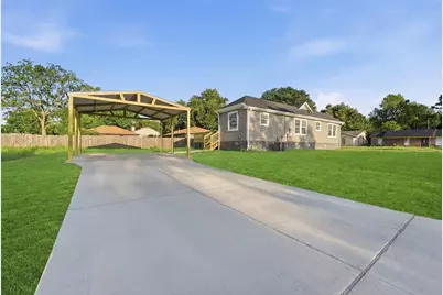 1008 Lawndale Avenue, Brenham, TX 77833 - Photo 24