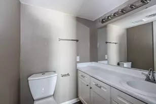 8529 Hearth Dr, Houston, TX 77054 - Photo 26