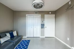 8529 Hearth Dr, Houston, TX 77054 - Photo 14