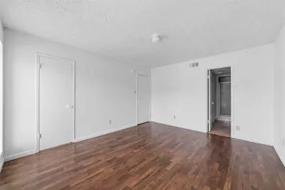 7700 Creekbend Drive #70, Houston, TX 77071 - Photo 18