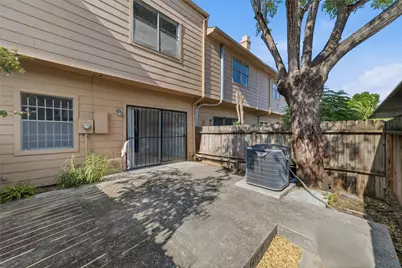7700 Creekbend Drive #70, Houston, TX 77071 - Photo 26