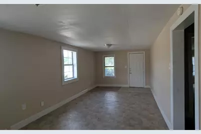 4843 Shreveport Boulevard, Houston, TX 77028 - Photo 2