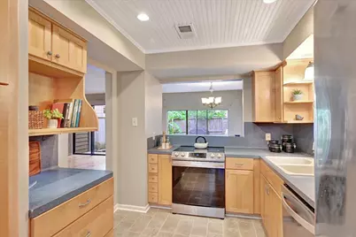 18022 Bal Harbour Drive, Houston, TX 77058 - Photo 10