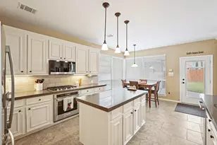 18803 Half Volley Cir, Humble, TX 77346 - Photo 10