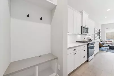 5205 Amber Sunrise Drive, Houston, TX 77018 - Photo 16